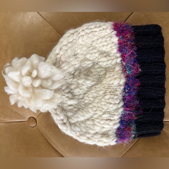 Chunky Knit Pom-Pom Hat (Toque) - Cream and Black with Fushia - Picture 2 of 10